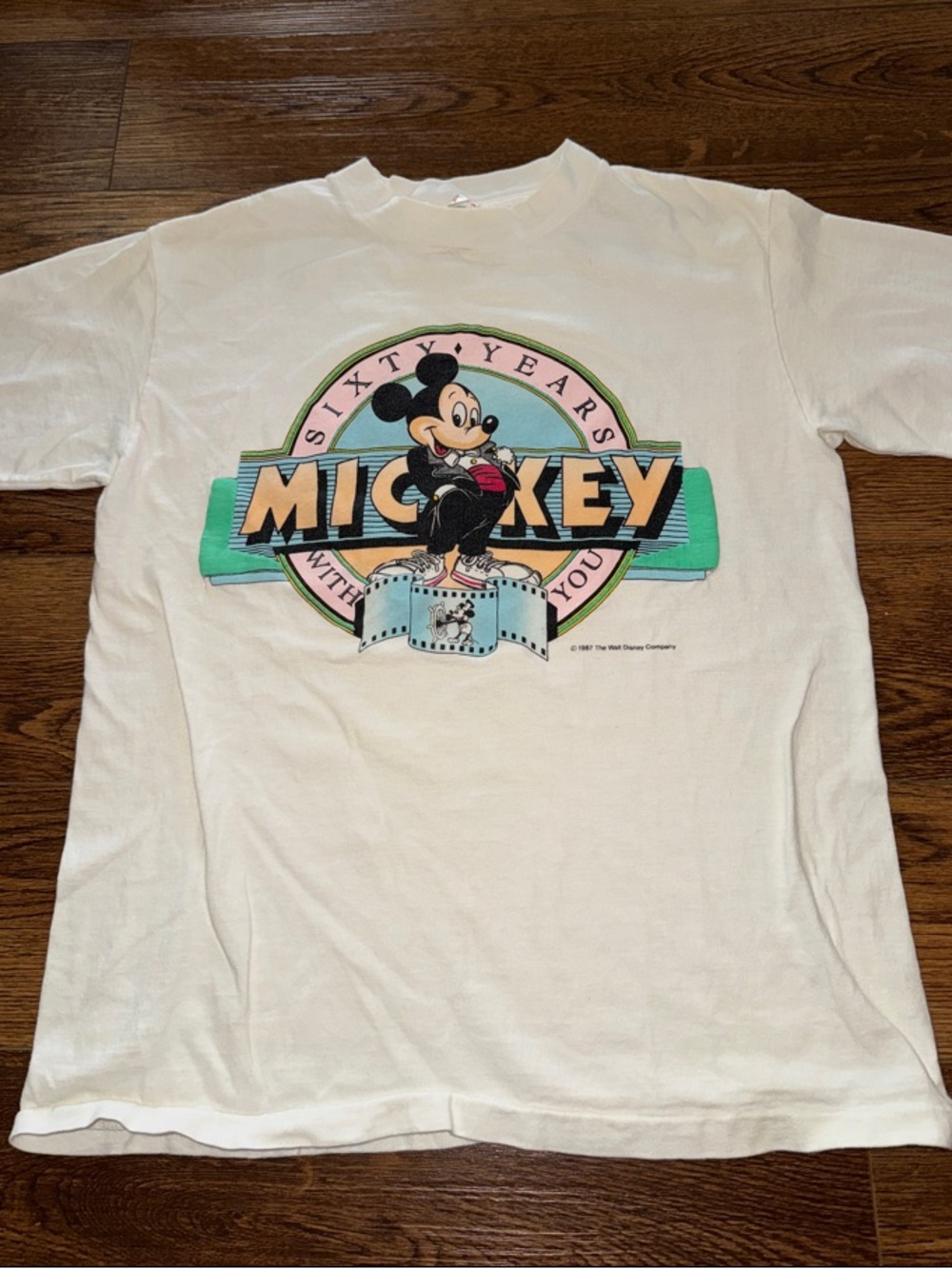 Vintage 80s Disney Mickey Mouse 60th Anniversary Graphic Tee - size L
